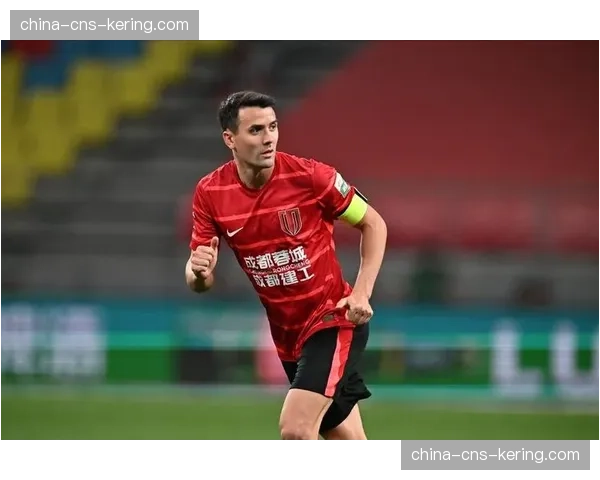 成都蓉城与国脚中场周定洋完成续约，合同至2028年底
